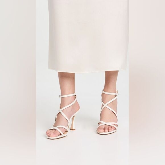 MARION PARKE - Picture 3 of 8